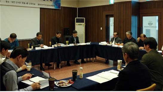 사단법인 한국화훼자조금협의회는 지난 2월 4일 대전에서 관련 회의를 열고, 신종 코로나로 인한 국내 절화 농가의 피해를 줄이고 화훼산업 발전을 위해 최선을 다 하겠다고 결의했다